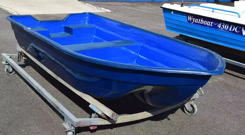 Стеклопластиковая лодка Neman-340 (тримаран) в Щёлкове