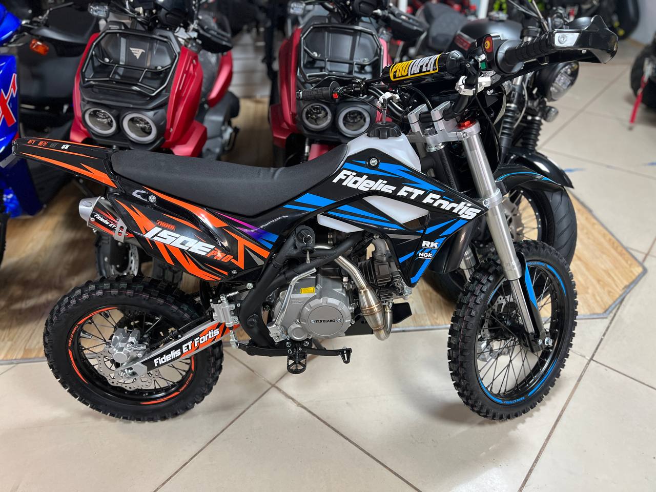 Мотоцикл (питбайк) PROMAX FIDET (ФАЙДЕТ) 190E PRO 17/14 в Щёлкове