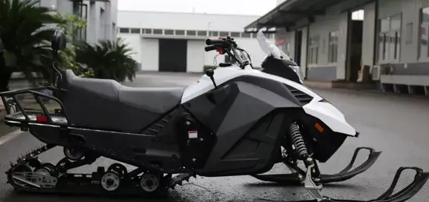 Снегоход ULAR 220 в Щёлкове