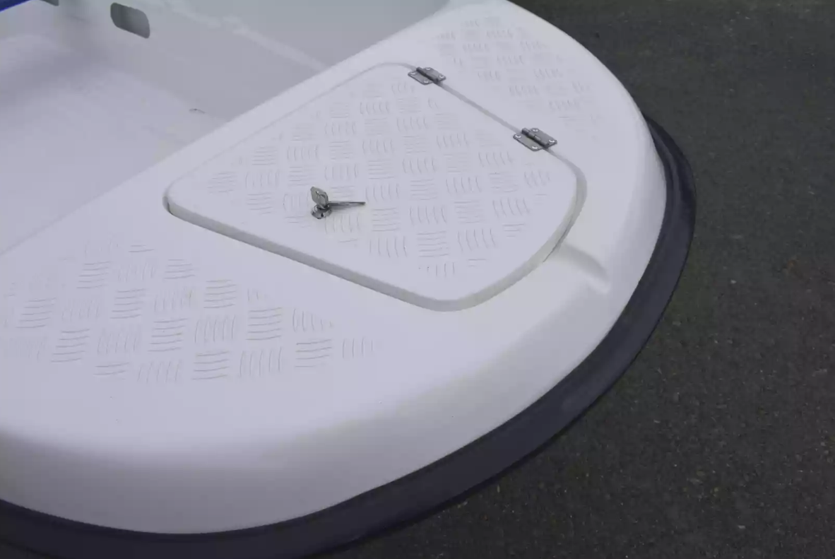 Стеклопластиковая лодка Пингвин New (тримаран) в Щёлкове