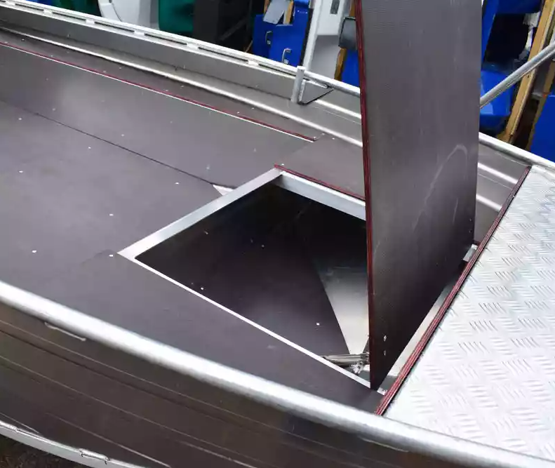 Алюминиевая лодка  Wyatboat-430 Master в Щёлкове