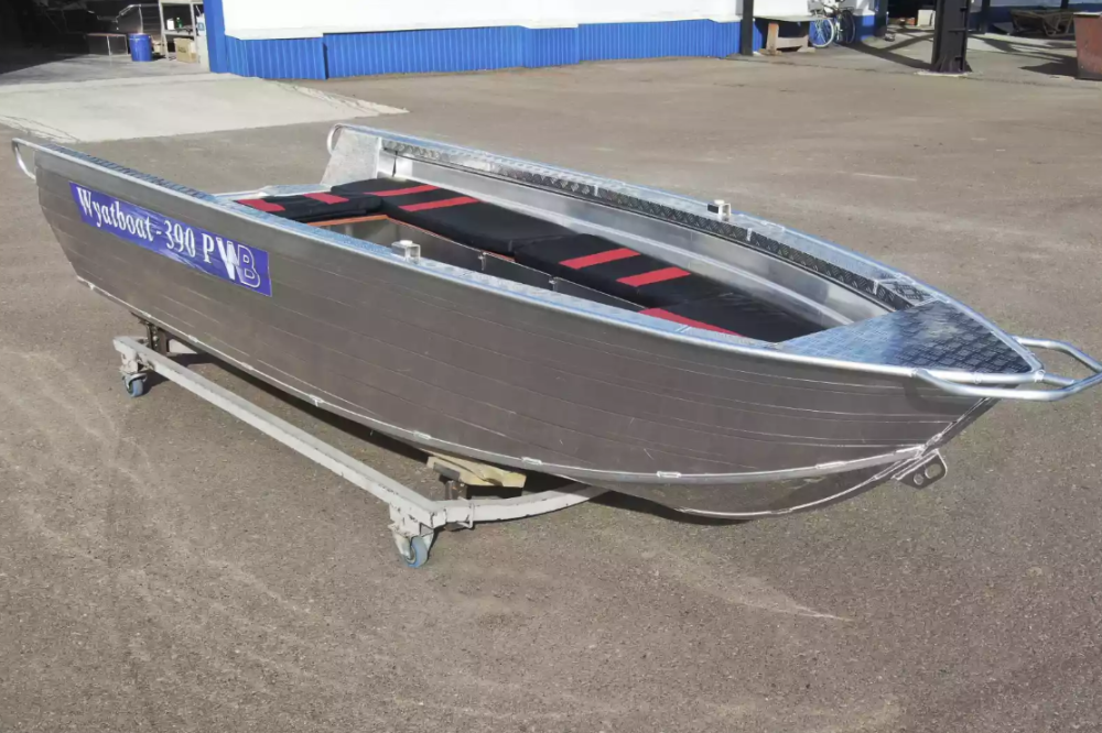 Алюминиевая лодка Wyatboat-390РМ увеличенный борт в Щёлкове