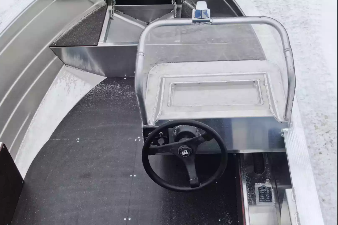 Алюминиевая лодка Неман-400 С в Щёлкове