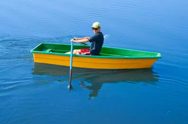 Стеклопластиковая лодка Малютка в Щёлкове