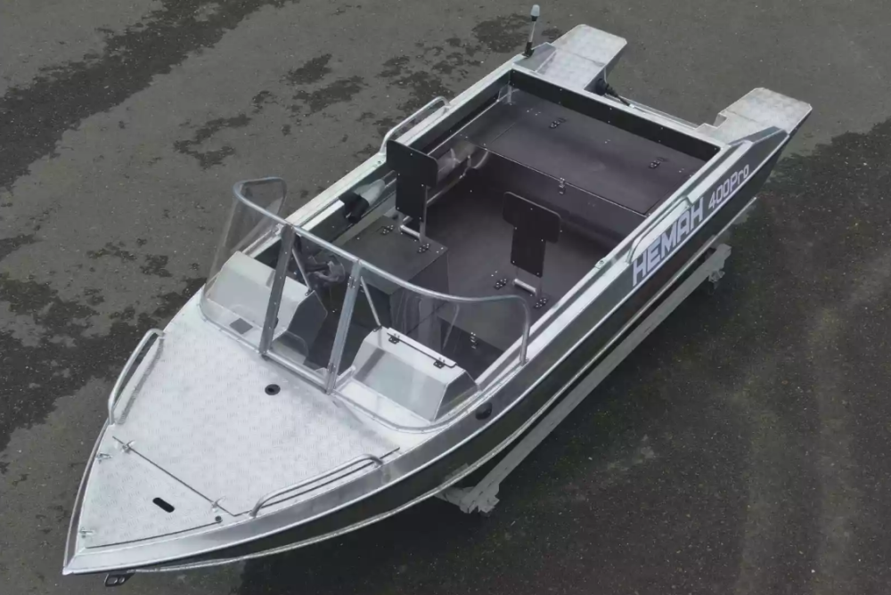 Алюминиевая лодка  Neman-400 PRO в Щёлкове