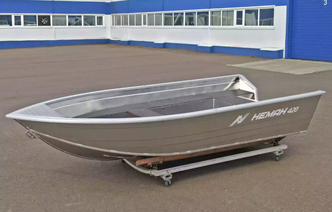 Алюминиевая лодка  Неман-420 в Щёлкове