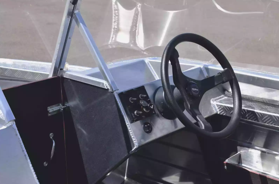 Алюминиевая лодка Wyatboat-390 DCM в Щёлкове