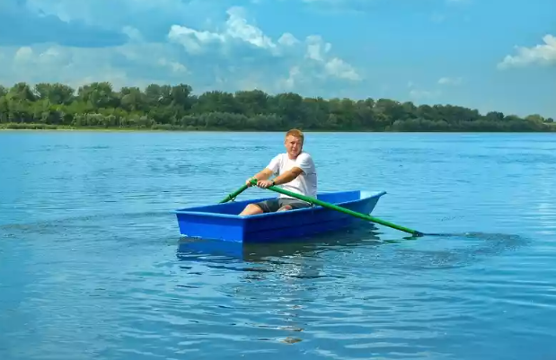 Стеклопластиковая лодка Малютка в Щёлкове