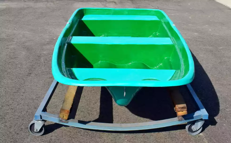 Стеклопластиковая лодка Старт (тримаран) в Щёлкове