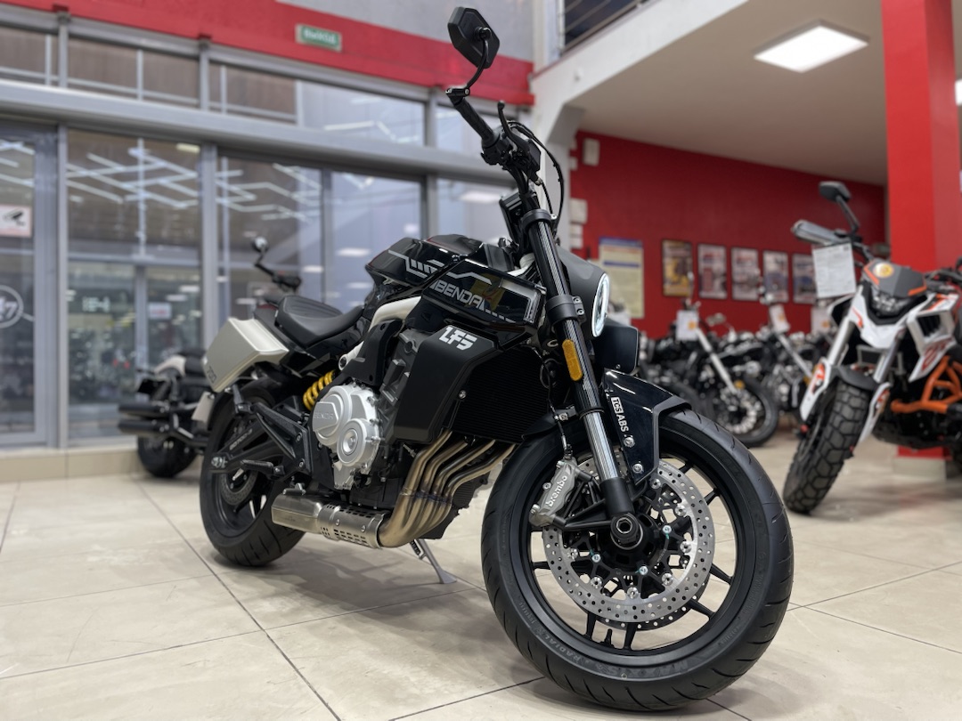 Мотоцикл Benda LFS 700 в Щёлкове