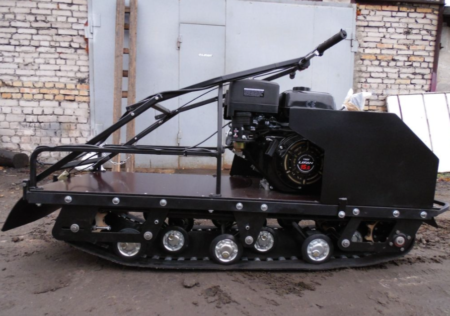 Мотобуксировщик AhtaR Зима 15 л/с с вариатором в Щёлкове