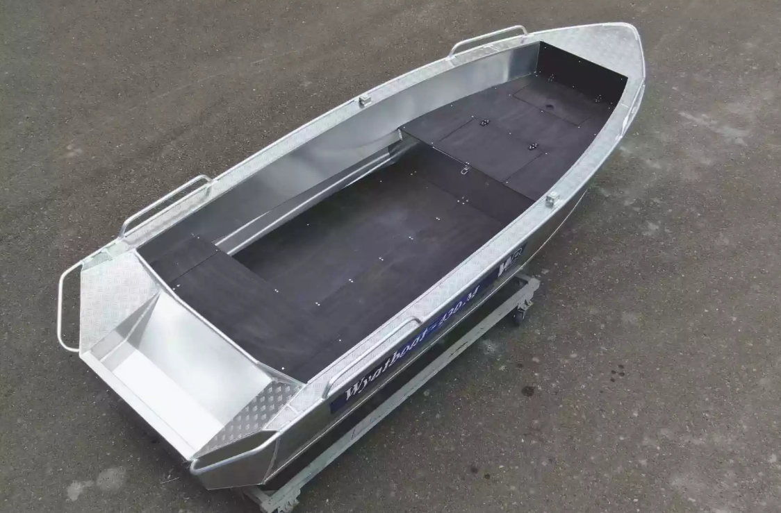 Алюминиевая лодка  Wyatboat-430М FISH в Щёлкове