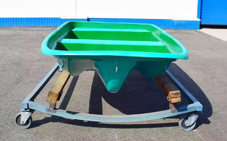 Стеклопластиковая лодка Старт (тримаран) в Щёлкове