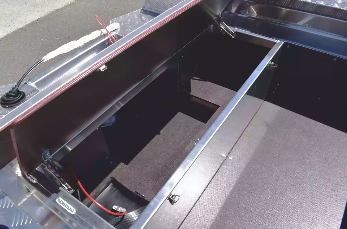 Алюминиевая лодка Wyatboat-390 DCM в Щёлкове