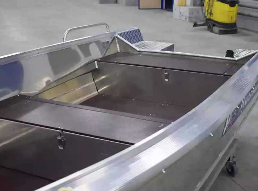 Алюминиевая лодка  Wyatboat-430 Р в Щёлкове