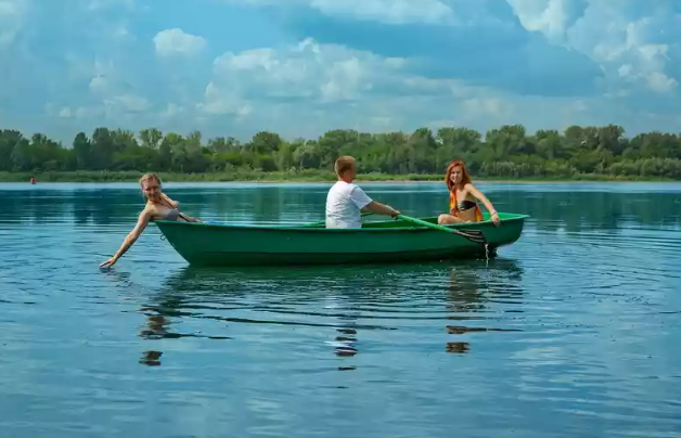 Стеклопластиковая Лодка Голавль в Щёлкове