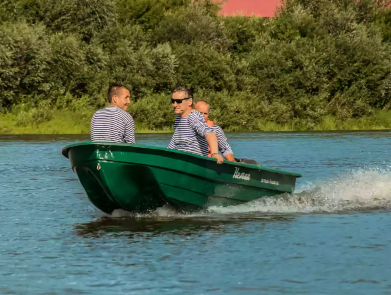 Стеклопластиковая лодка Neman-340 (тримаран) в Щёлкове