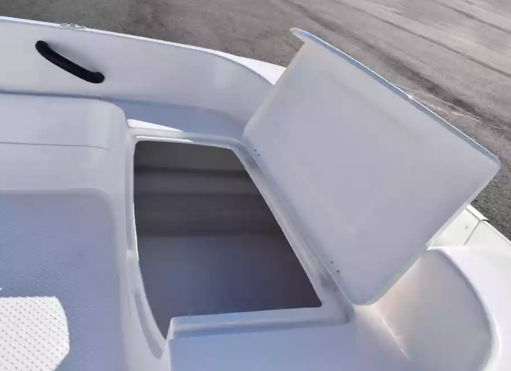 Стеклопластиковая лодка Пингвин (тримаран) в Щёлкове