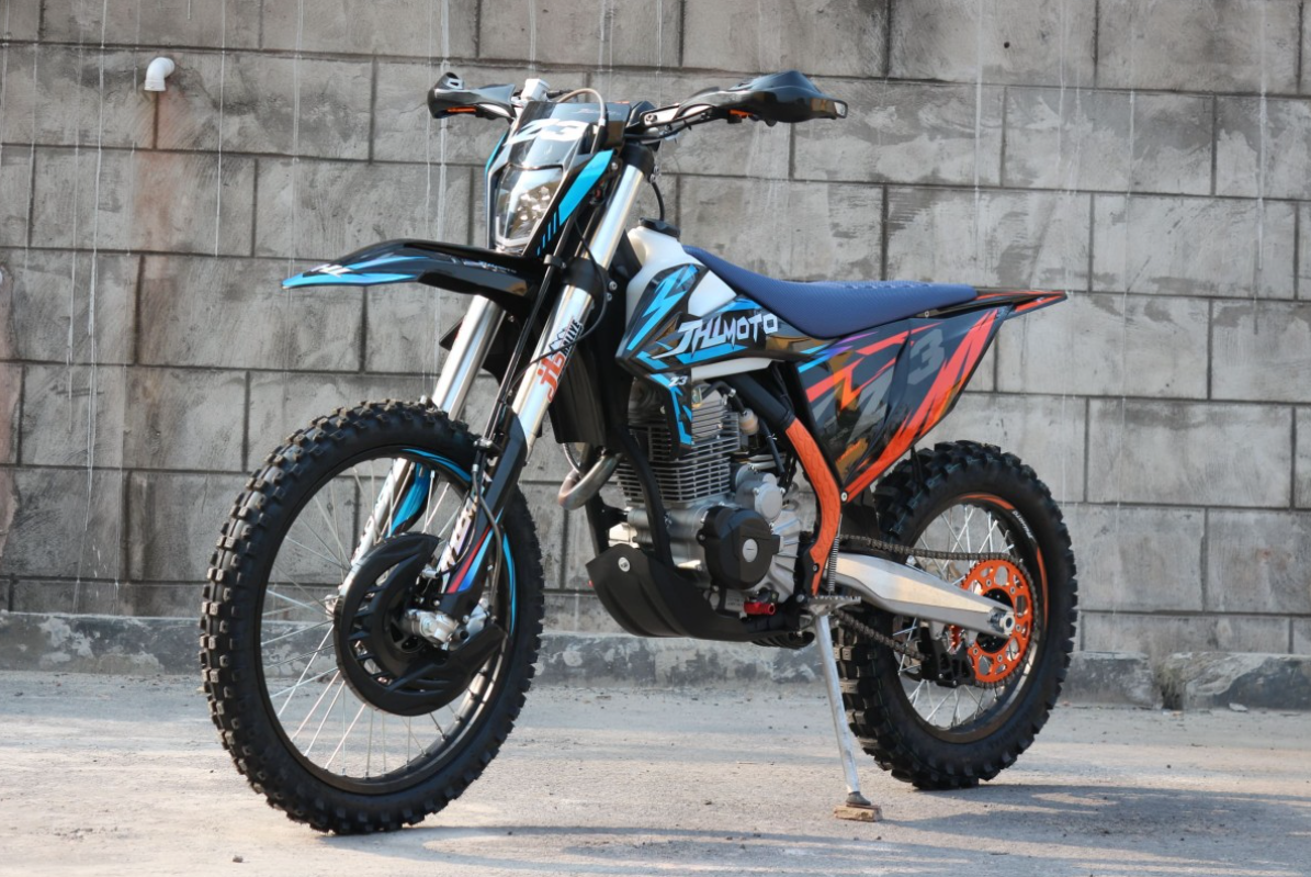 Мотоцикл JHLMOTO JHL Z3 CB250 (172FMM-3A) в Щёлкове