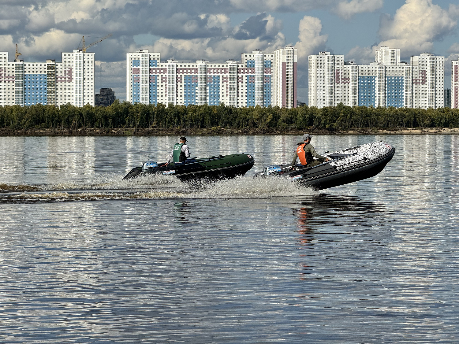 Лодка MISHIMO BIG FLOOR 440 в Щёлкове