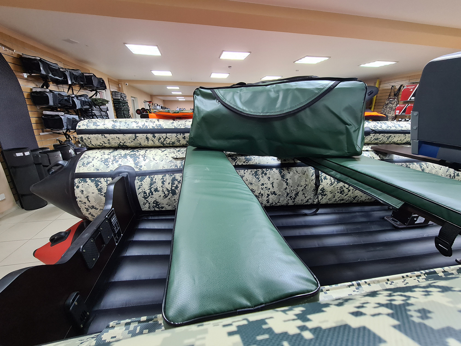 КОМПЛЕКТ МЯГКИХ НАКЛАДОК С СУМКОЙ ДЛЯ ЛОДОК 110Х20 ЗЕЛЕНЫЙ в Щёлкове