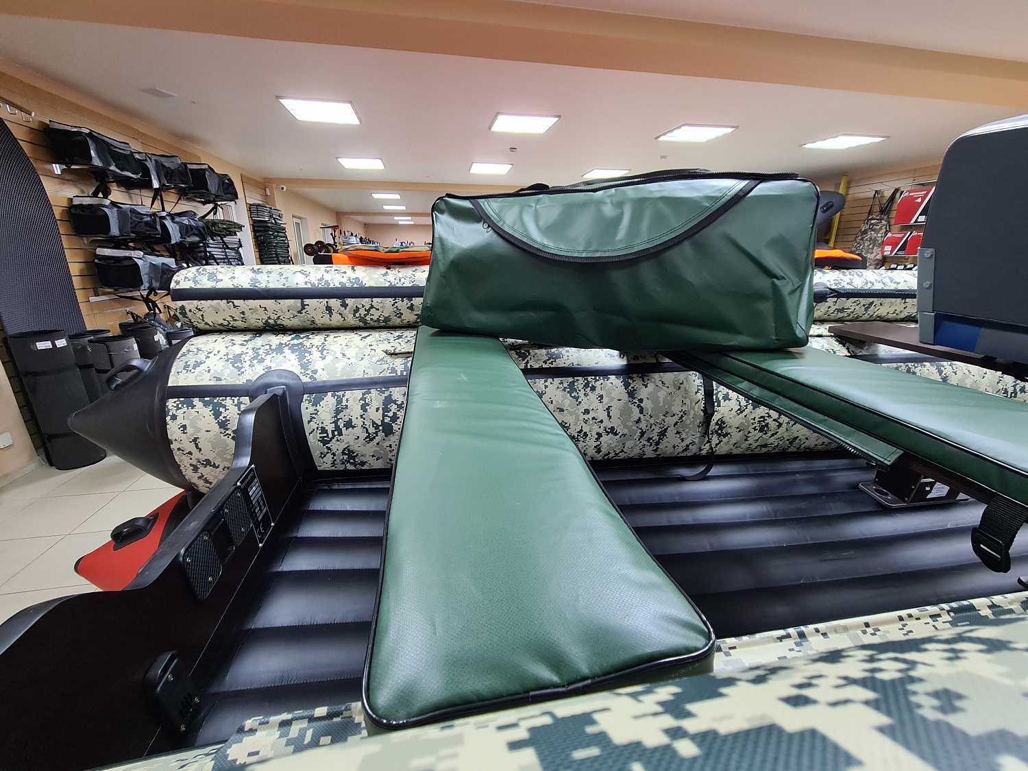 КОМПЛЕКТ МЯГКИХ НАКЛАДОК С СУМКОЙ ДЛЯ ЛОДОК 110Х20 ЗЕЛЕНЫЙ в Щёлкове